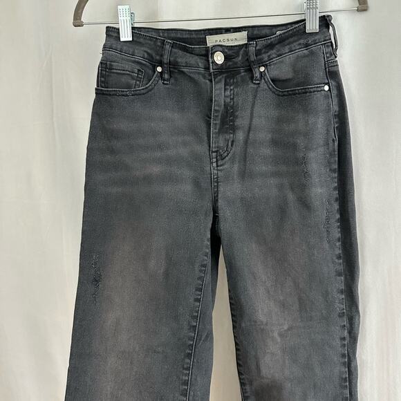 Pacsun Black High Rise Crop Kick Frayed Jeans Womens Size 24 - Picture 2 of 6